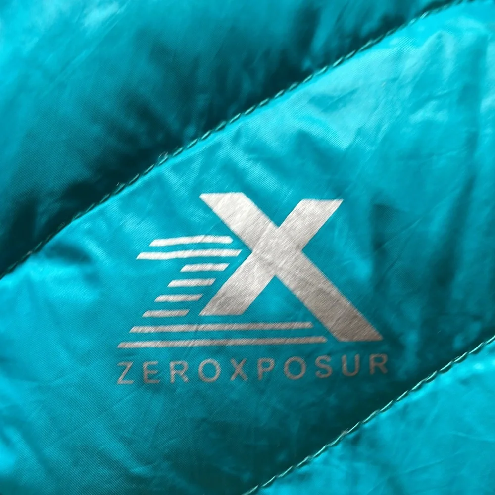 ZeroXposur Women’s Lightweight Down filled Vest - Picture 3 of 6
